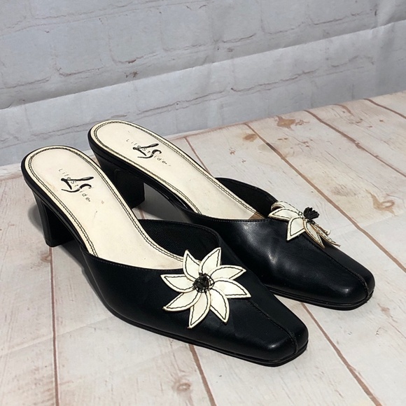 Life Stride Shoes - Life Stride Black 3D Floral Square Toe Slip On Mule Heels 8.5